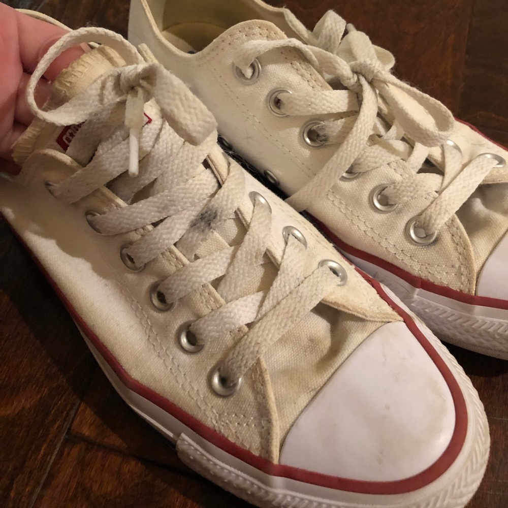 Converse - Picture 2 of 4